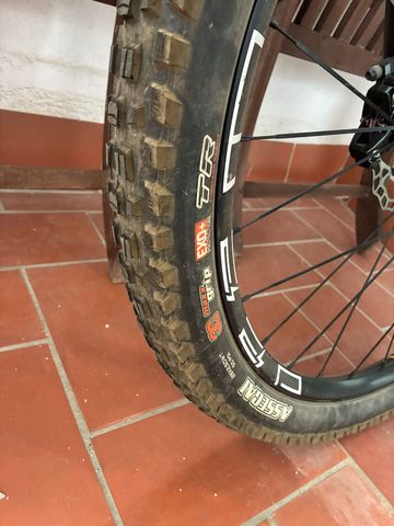 Used Mondraker Foxy Shimano Deore 2023 Mountainbike, Light Gray, 29 — image 9 of 10