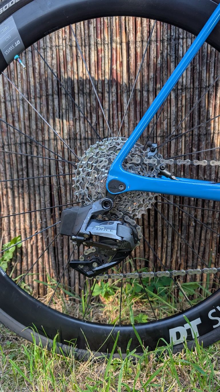 Brugt Canyon Ultimate CF SLX 8 Disc eTap 2022 2022 Road & Gravel — billede 6 af 14