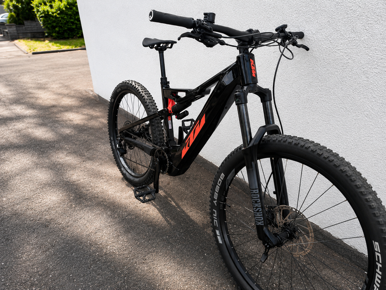 Brugt KTM MACINA KAPOHO 7973 2023 2023 Mountainbike — billede 2 af 4