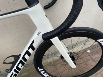 Giant Propel Advanced 1 2025 2025 Road & Gravel usato, Bianco — immagine 6 di 7