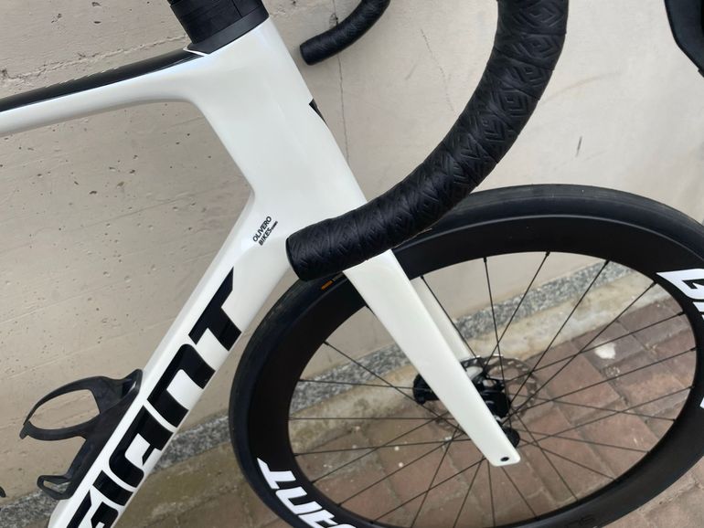 Giant Propel Advanced 1 2025 2025 Road & Gravel usato, Bianco — immagine 6 di 7