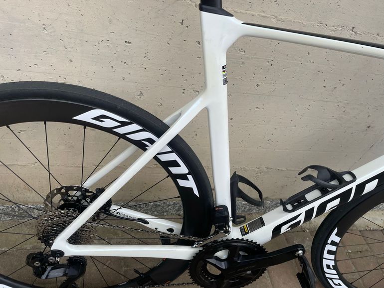 Giant Propel Advanced 1 2025 2025 Road & Gravel usato, Bianco — immagine 3 di 7