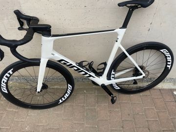 Giant Propel Advanced 1 2025 2025 Road & Gravel usato, Bianco — immagine 2 di 7