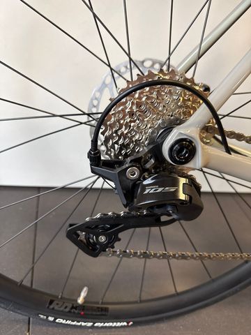 Used Cannondale CAAD14 3 2026 2026 Road & Gravel, White — image 3 of 4