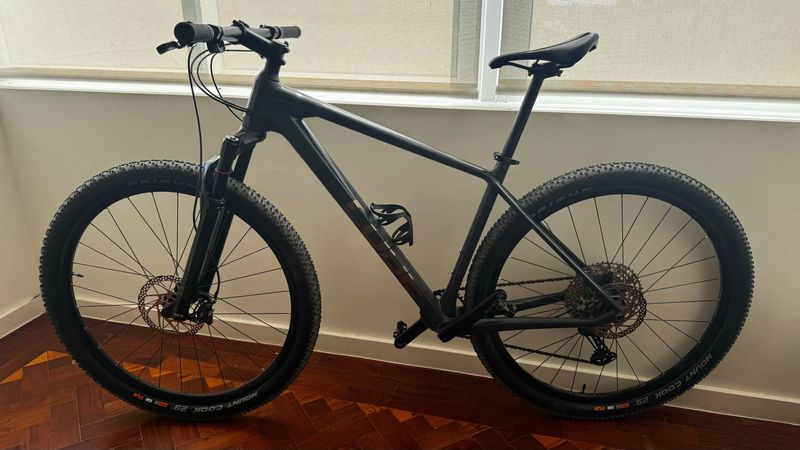 Käytetty CUBE REACTION C:62 PRO 2023 2023 MTB