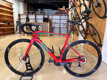 Used BMC Roadmachine 02 ONE 2018 2018 Road & Gravel, Red — image 2 of 14