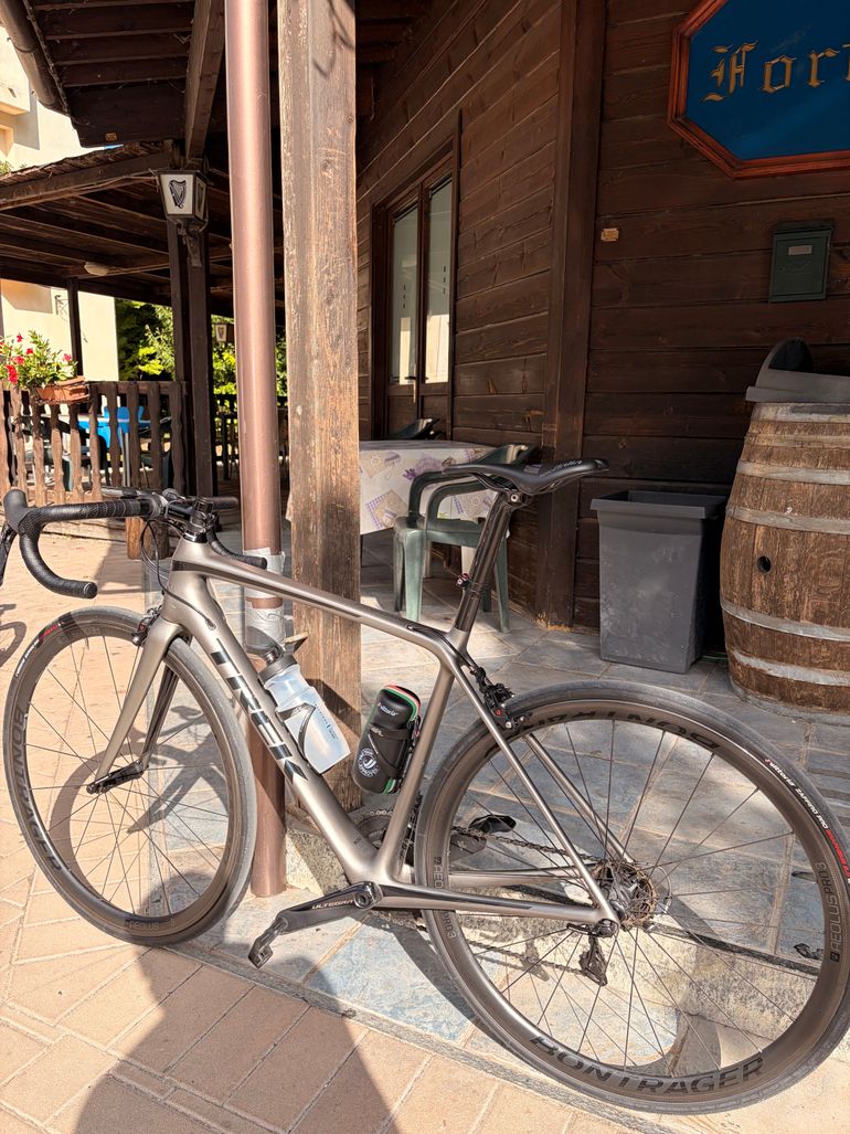 Trek Émonda SL 6 2018 2018 Road & Gravel usato, Grigio chiaro — immagine 4 di 6