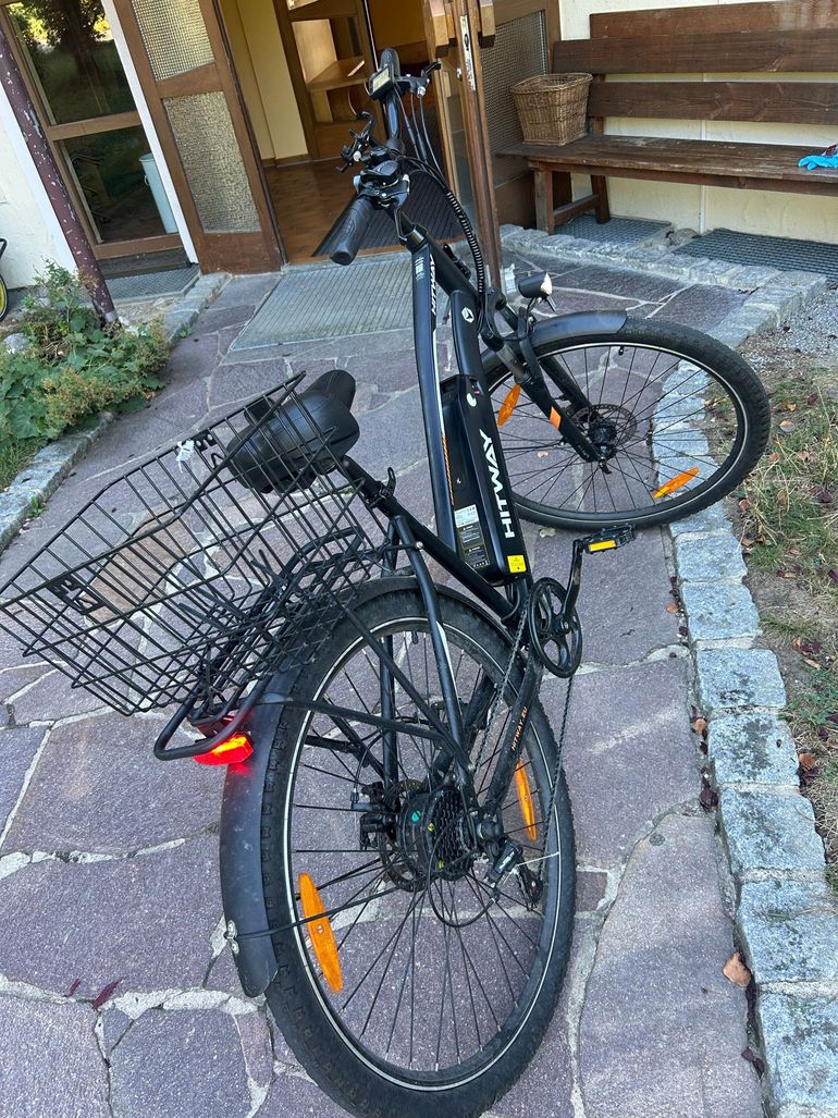Gebrauchtes Hitway Custom 2024 Urban, Schwarz — Bild 4 von 11