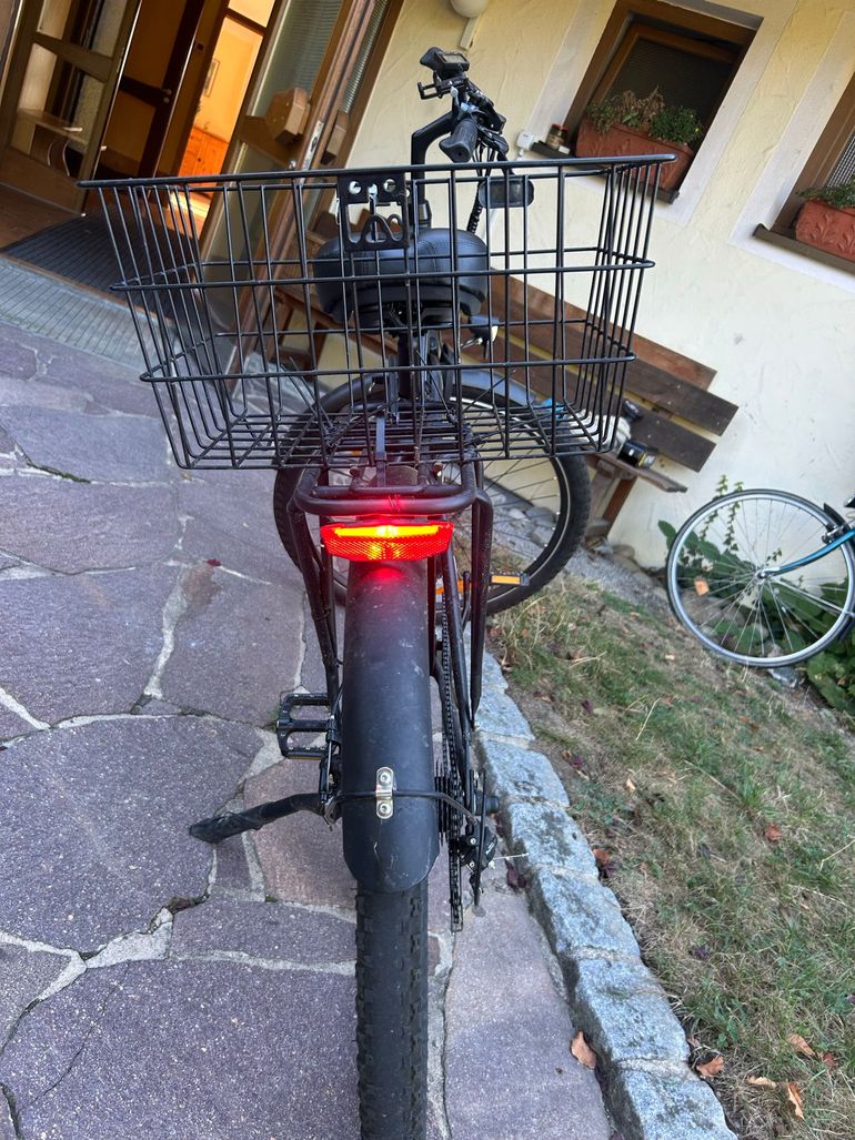 Gebrauchtes Hitway Custom 2024 Urban, Schwarz — Bild 6 von 11