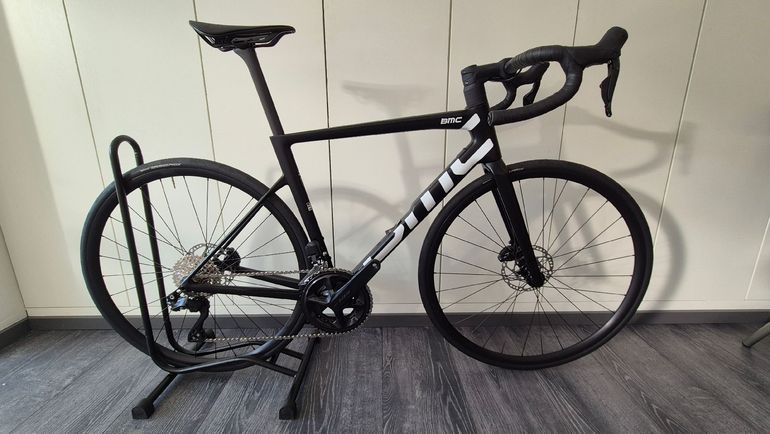 BMC Teammachine SLR TWO 2027 2027 Road & Gravel usato, Nero — immagine 1 di 4