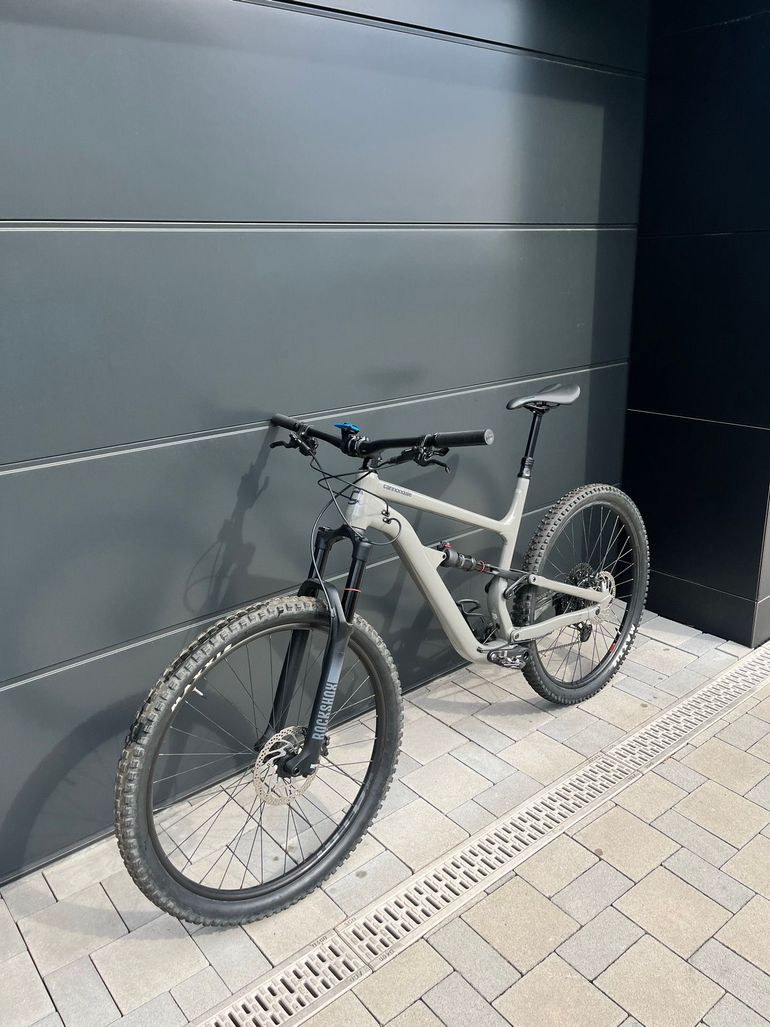 Cannondale Habit 4 2021 2021 Mountainbike usato, Grigio chiaro — immagine 10 di 14