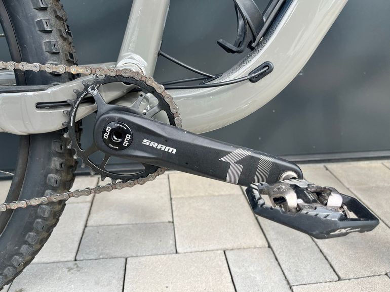 Cannondale Habit 4 2021 2021 Mountainbike usato, Grigio chiaro — immagine 5 di 14