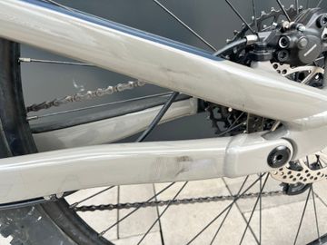 Cannondale Habit 4 2021 2021 Mountainbike usato, Grigio chiaro — immagine 13 di 14