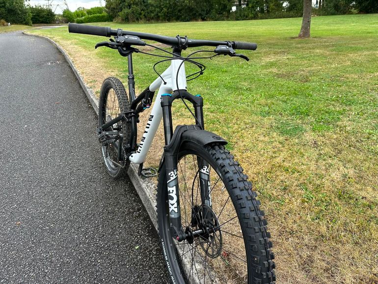 Used Canyon Neuron 6 2022 2022 Mountainbike, White — image 3 of 6