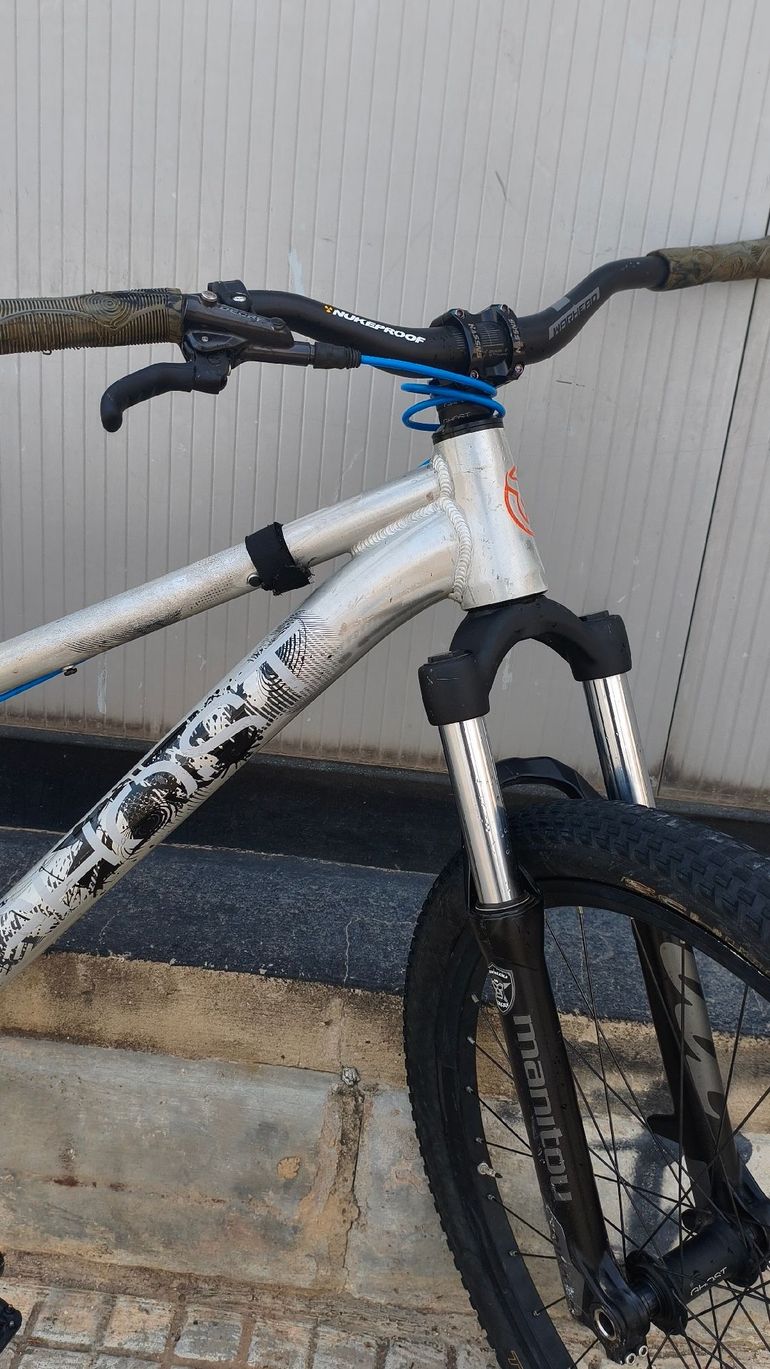 Używany Ghost dirt custom 2010 Mountainbike — zdjęcie 4 z 7
