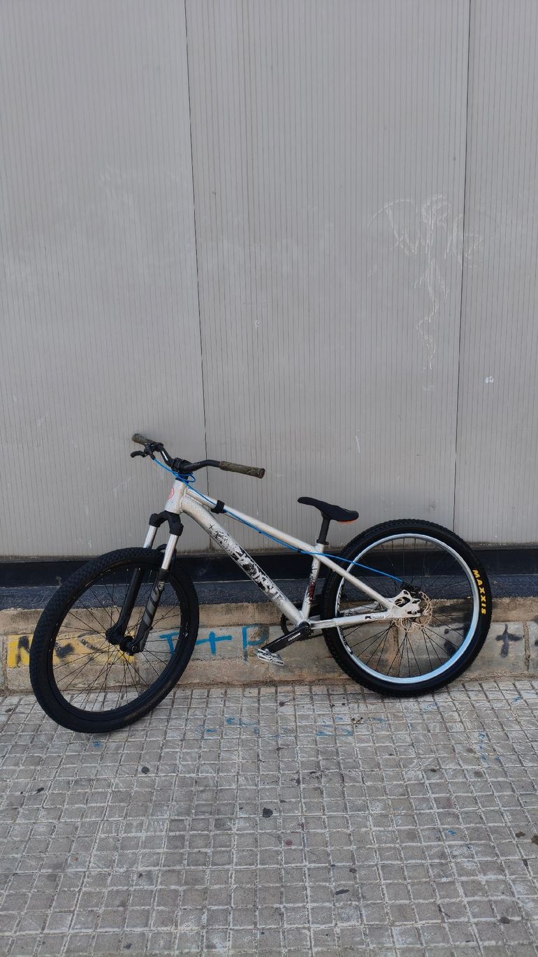 Używany Ghost dirt custom 2010 Mountainbike — zdjęcie 2 z 7