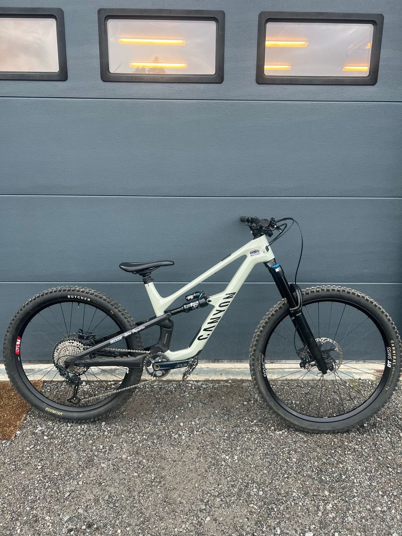 Used Canyon Spectral CF 7 2024 2024 MTB