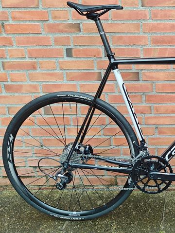 Used Cannondale Caad Shimano Ultegra 2016 Road & Gravel, Black — image 2 of 16