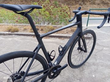 Scott Addict RC 15 2024 2024 Road & Gravel usato, Grigio chiaro — immagine 10 di 10