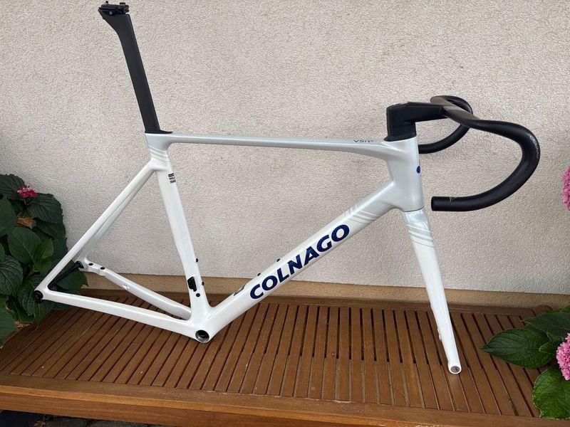 Käytetty Colnago V5Rs + CC01 | 510 | 176-185cm | New Frameset 2025 Road & Gravel