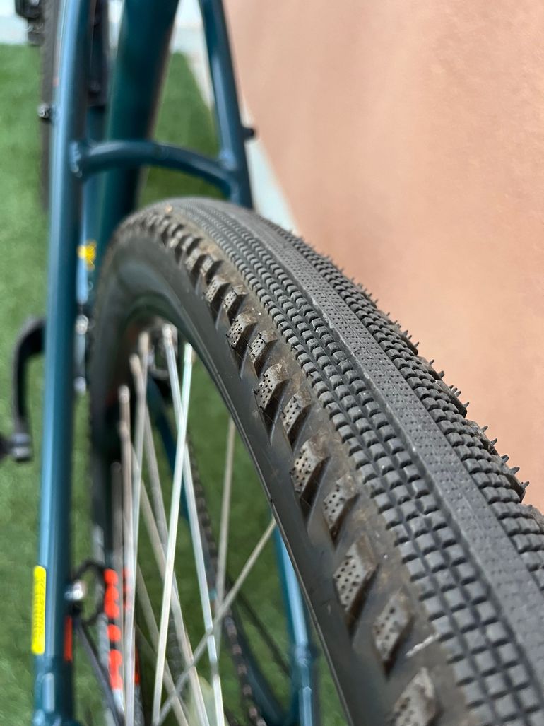 Used GT Aggressor Expert 2022 2022 Mountainbike, Blue, 27.5, 29 — image 8 of 11
