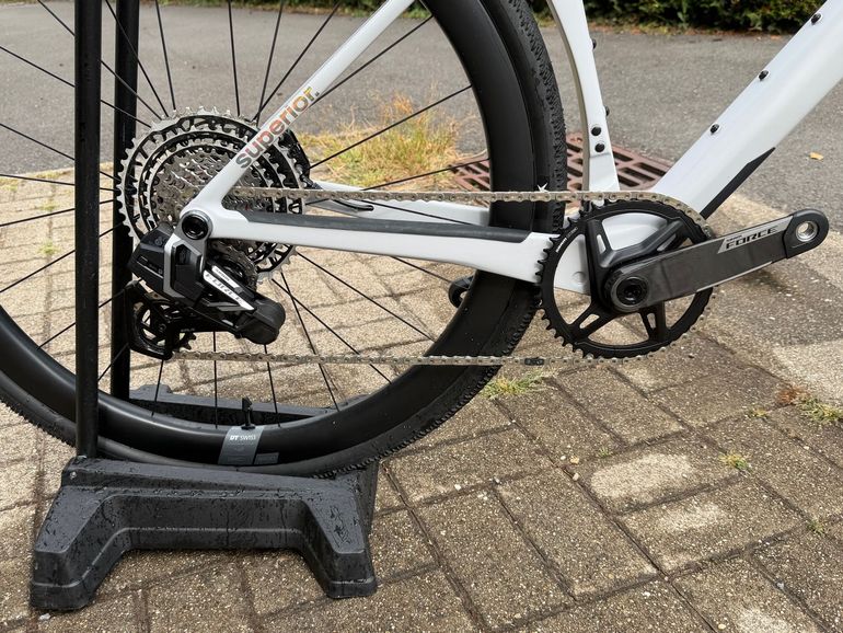 Used SUPERIOR BIKES Custom SRAM Force eTap AXS 2026 Road & Gravel, Light Gray — image 3 of 8