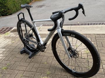 Used SUPERIOR BIKES Custom SRAM Force eTap AXS 2026 Road & Gravel, Light Gray — image 5 of 8