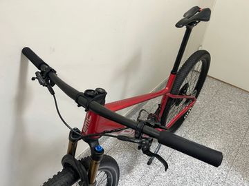 BMC Twostroke 01 ONE 2022 2022 Mountainbike usato, Rosso — immagine 7 di 10
