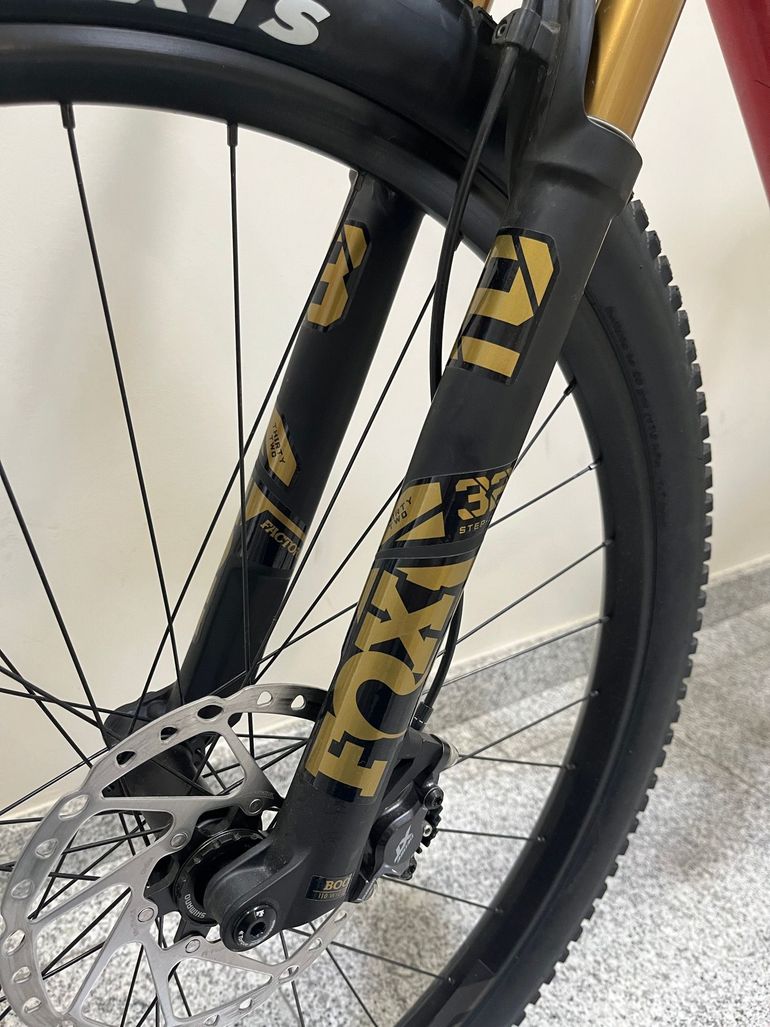 BMC Twostroke 01 ONE 2022 2022 Mountainbike usato, Rosso — immagine 9 di 10