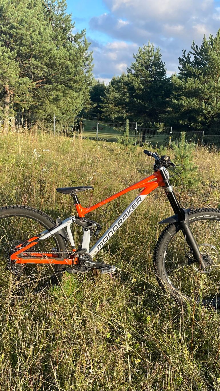 Used Mondraker SUMMUM 2023 2023 Mountainbike, Red, 29 — image 3 of 10