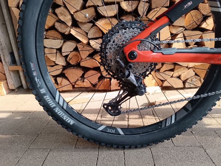Orbea WILD FS M-LTD 2022 2022 Mountainbike usato, Arancione — immagine 6 di 6