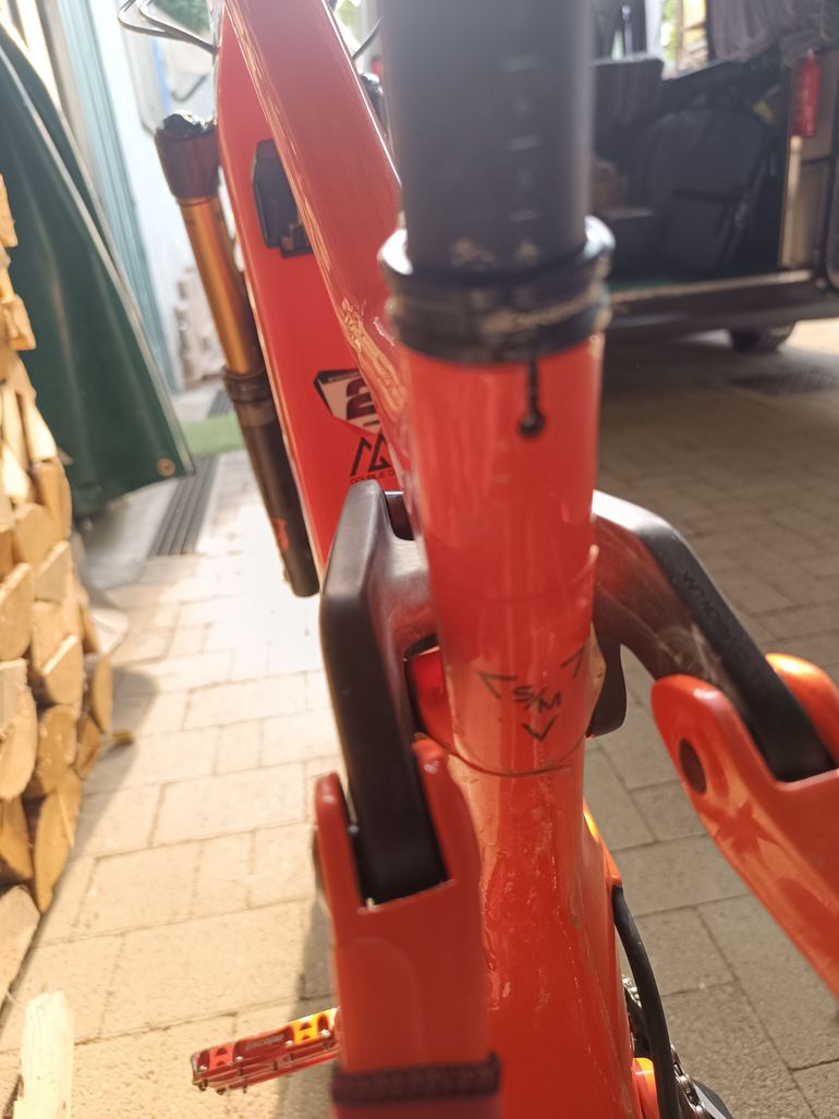 Orbea WILD FS M-LTD 2022 2022 Mountainbike usato, Arancione — immagine 5 di 6