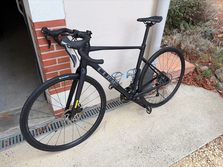 Tweedehands CUBE NUROAD PRO 2023 2023 Road & Gravel — afbeelding 2 van 6
