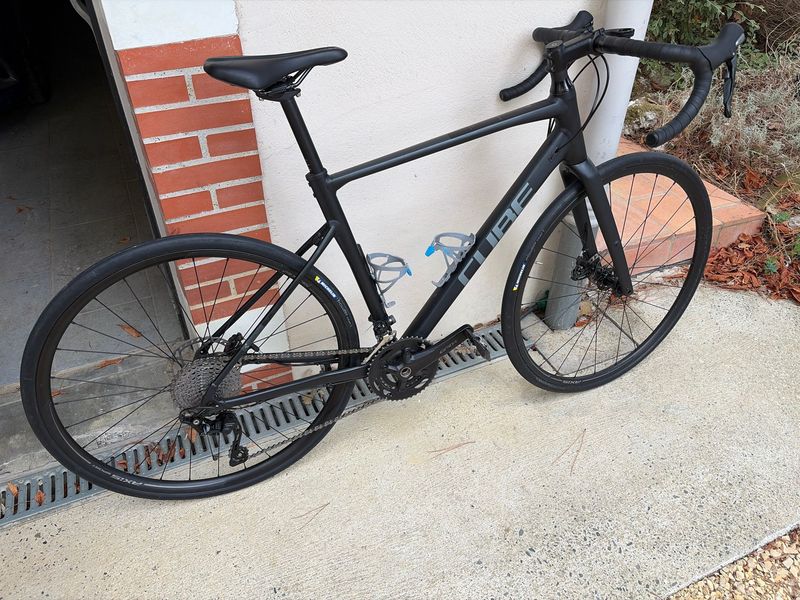 Used CUBE NUROAD PRO 2023 2023 Road & Gravel