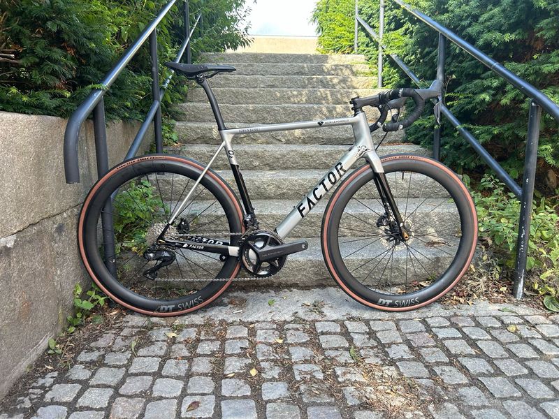 Factor O2 Shimano Ultegra Di2 2019 Road & Gravel d'occasion
