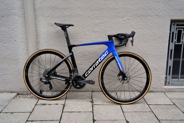 Corratec CCT EVO Race 2023 2023 Road & Gravel usato, Blu — immagine 2 di 23