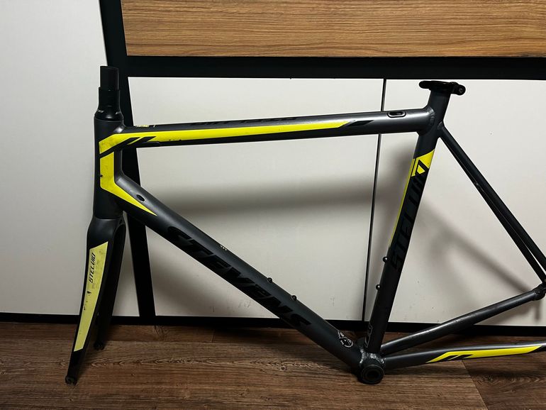 Stevens Stelvio 2022 Frameset 2022 Road & Gravel de segunda mano, Gris claro — imagen 2 de 8