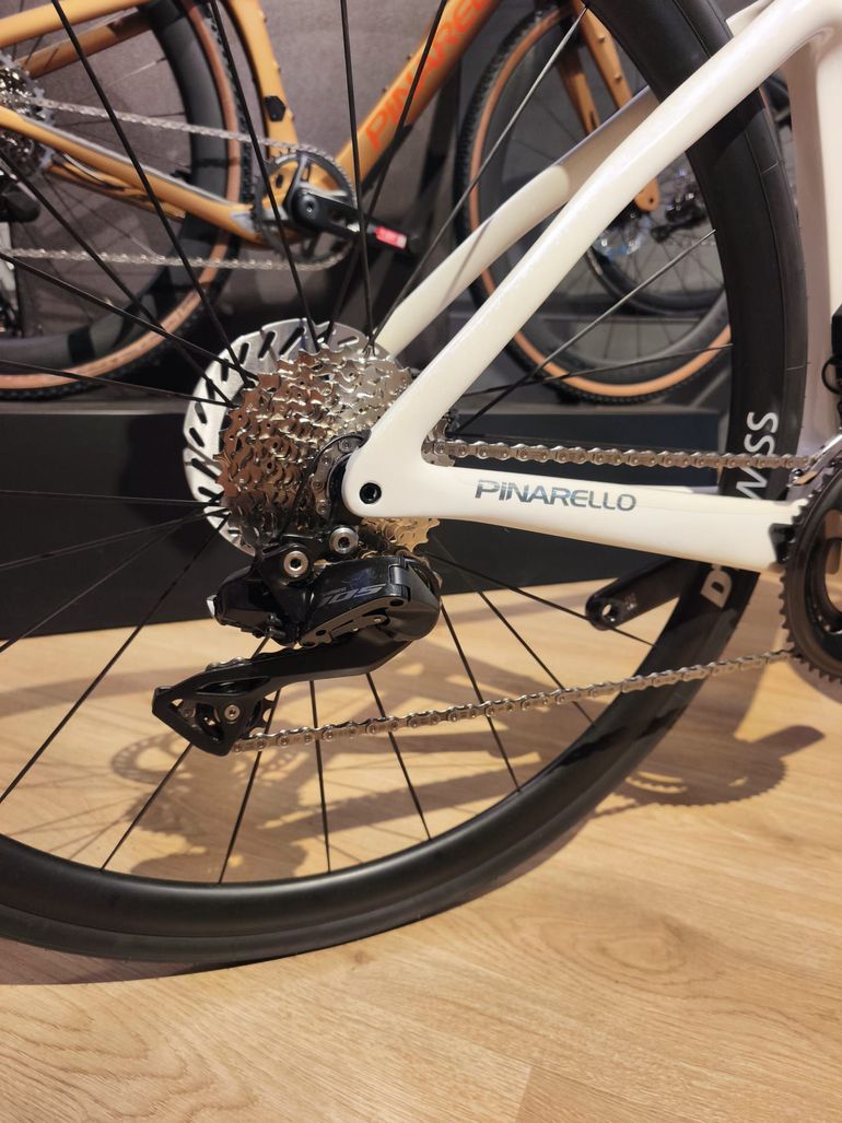 Używany Pinarello F3 105 Di2 2026 2026 Road & Gravel — zdjęcie 4 z 5