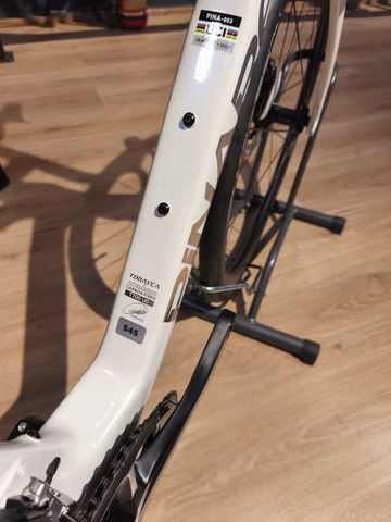 Używany Pinarello F3 105 Di2 2026 2026 Road & Gravel — zdjęcie 2 z 5