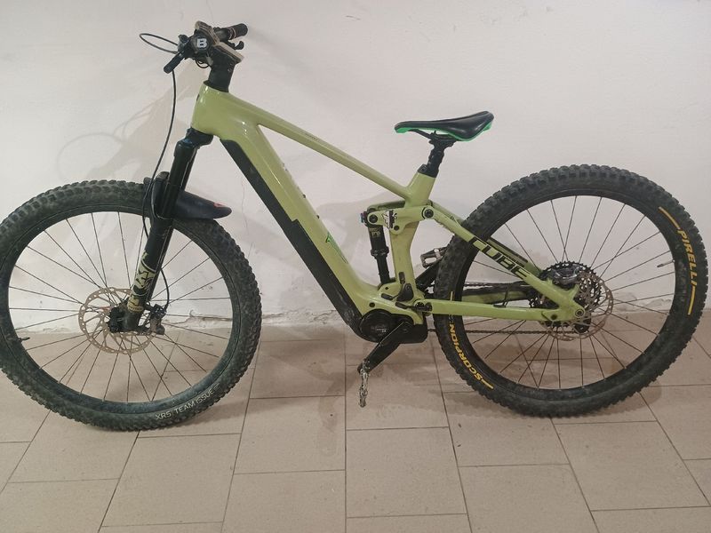 Brugt CUBE STEREO HYBRID 140 HPC, ACTIONTEAM 750 2024 2024 MTB