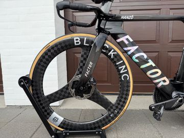 Used Factor Hanzo Shimano Ultegra Di2 2026 Road & Gravel, Black — image 8 of 10