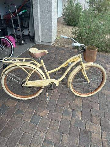 Used Trek Pure Lowstep 2011 2011 Urban, Blue — image 2 of 10