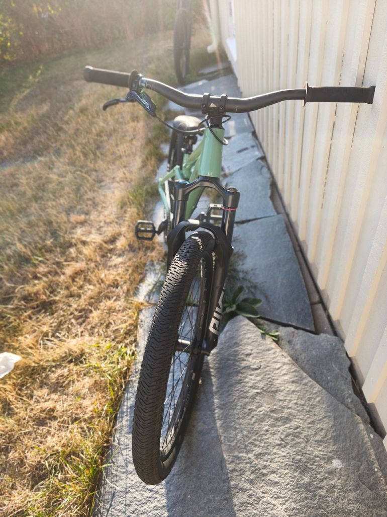 Used Canyon Stitched 720 2023 2023 Mountainbike, Green — image 4 of 5