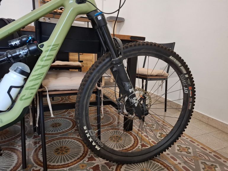 Brugt Canyon Spectral 29 CF 8 2024 2024 Mountainbike — billede 16 af 19