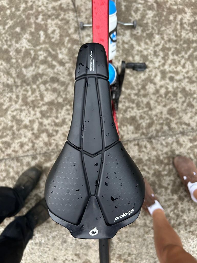 Used Colnago Custom Frameset 2021 Road & Gravel, Red — image 7 of 10