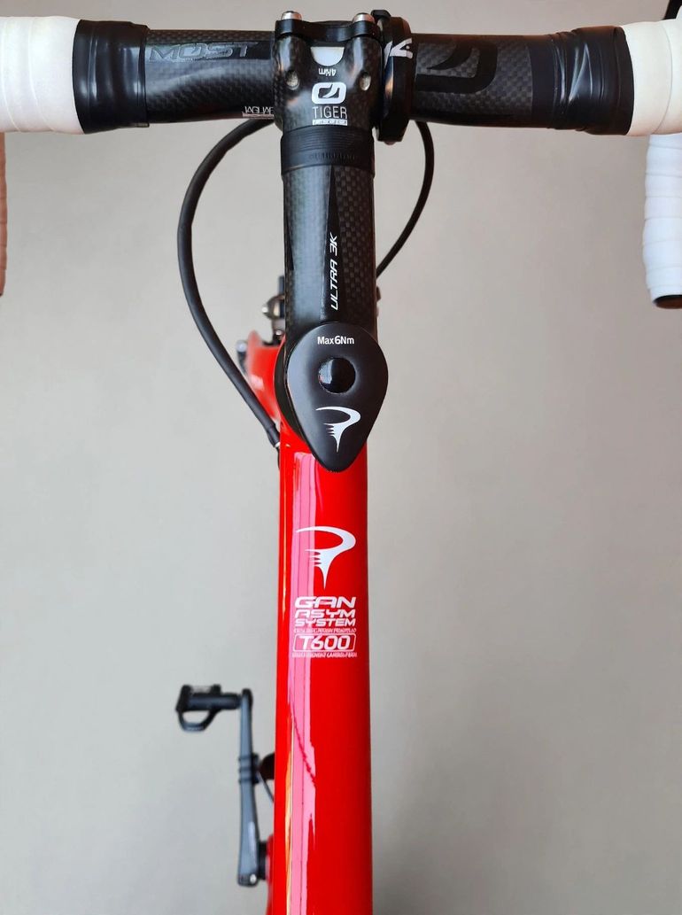 Used Pinarello Pinare Gan Shimano Ultegra Di2 2017 Road & Gravel, Red — image 6 of 10