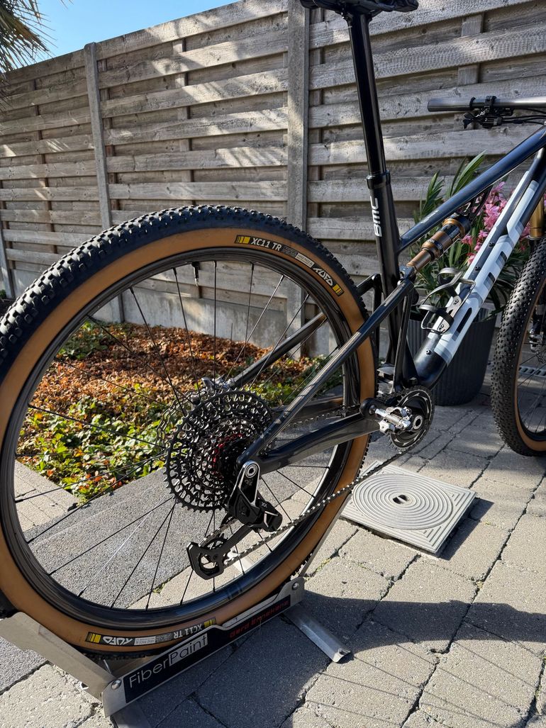 Used BMC Fourstroke 01 TEAM 2023 2023 Mountainbike, Black, 29 — image 10 of 10