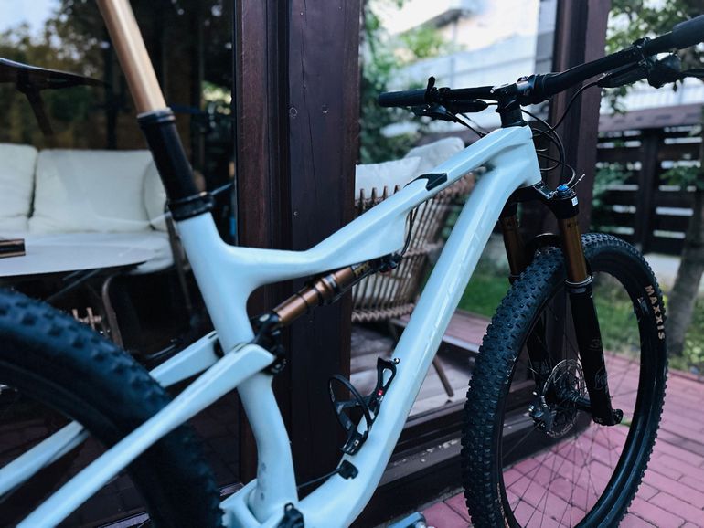 Used Lapierre XRM SRAM GX Eagle AXS 2025 Mountainbike, Light Gray — image 4 of 10