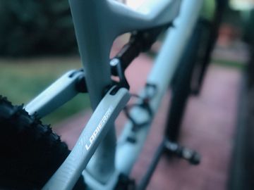 Used Lapierre XRM SRAM GX Eagle AXS 2025 Mountainbike, Light Gray — image 10 of 10