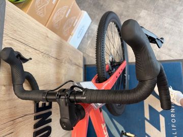 Używany Ghost ASKET CF PRO 2026 2026 Road & Gravel — zdjęcie 5 z 7